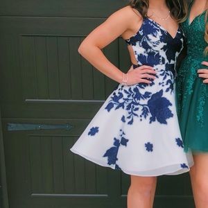 Jovani 53204 Beaded Floral Homecoming Dress Size 4